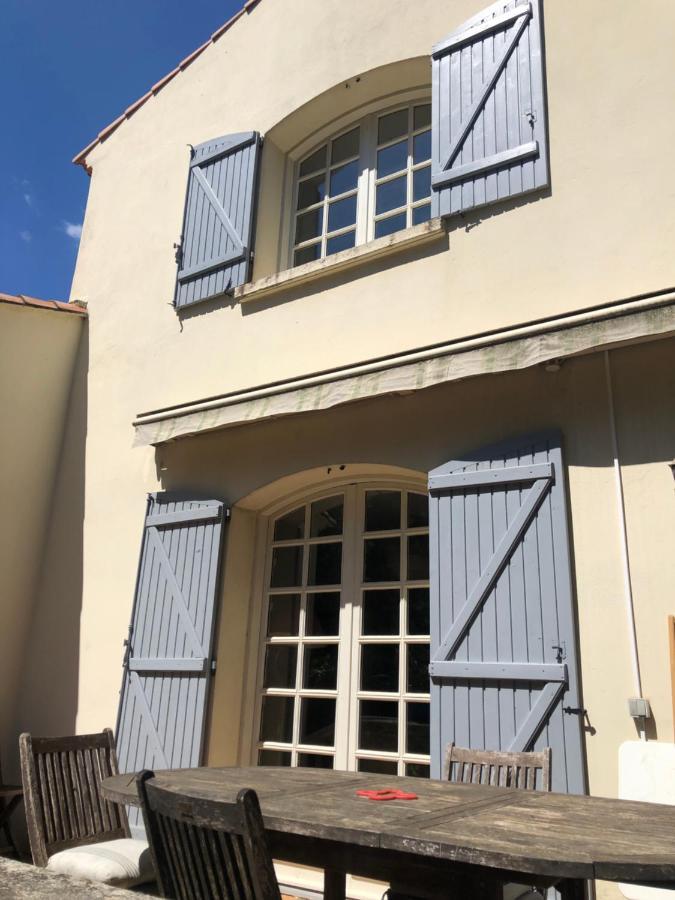 Magnifique Demeure Familiale Villa Castries Bagian luar foto
